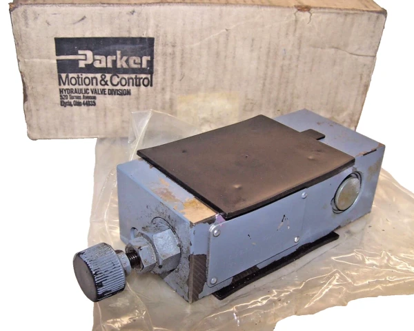 NEW PARKER HYDRAULIC PRESSURE REDUCING VALVE 3000 PSI MAX PRM25K31