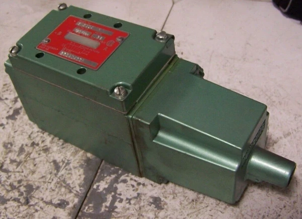 NEW NUMATIC 3SAD4F PNUEMATIC SOLENOID VALVE 120 VAC 150 PSIG .36 AMPS