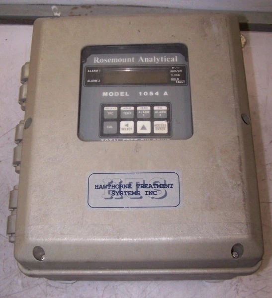 NEW ROSEMOUNT 1054 A ENCLOSED TOTAL FREE CHLORINE ANALYZER 115 VAC