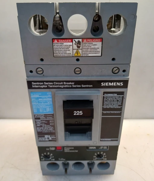 New Siemens 225 Amp Circuit Breaker 600 VAC / 250 VDC 2 Pole FXD62B225 (NTO)