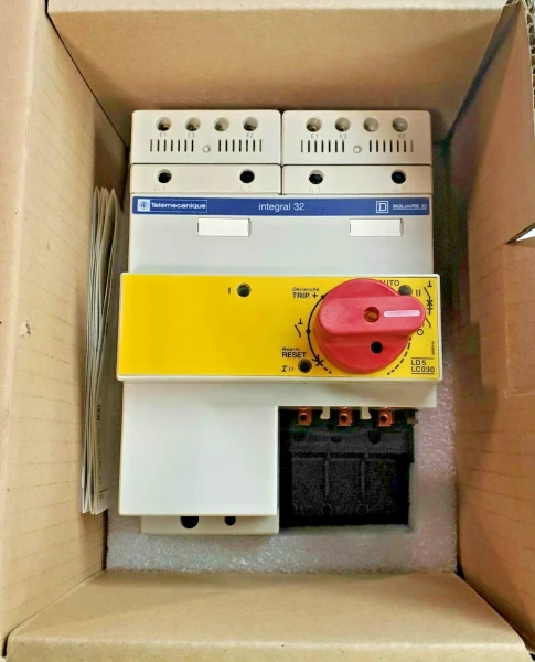 New Square D Telemecanique Reversing Contactor Breaker 600 VAC LD5LC030BD