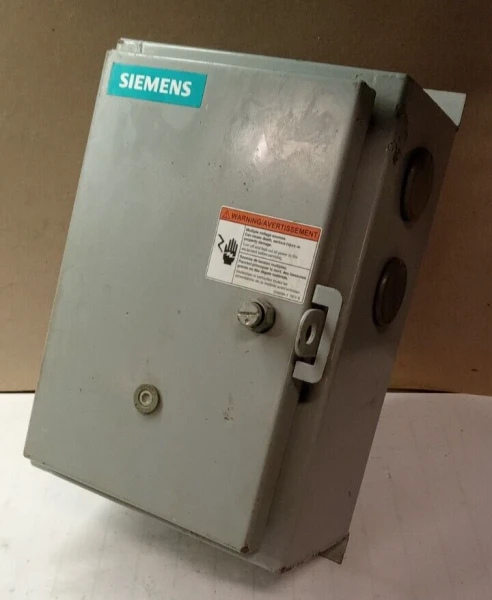 SIEMENS SIZE 0 ENCLOSED MOTOR STARTER 18 AMP 600 VAC 120/240 VAC COIL 14CSD320A