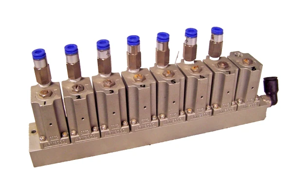 SMC MANIFOLD REGULATOR 8 STATIONS ARM2000