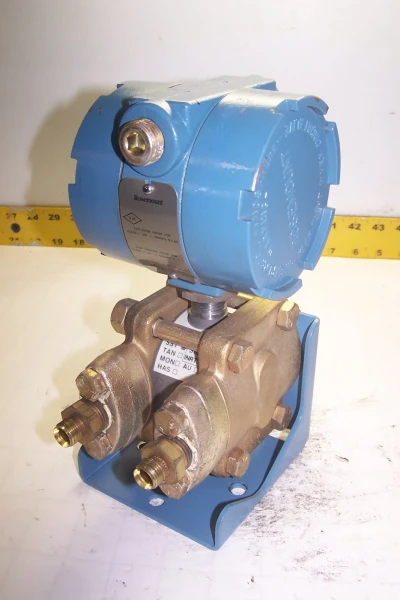 ROSEMOUNT ALPHALINE 45 VDC 1000 MAX PSI PRESSURE TRANSMITTER 1151DR2F12B2