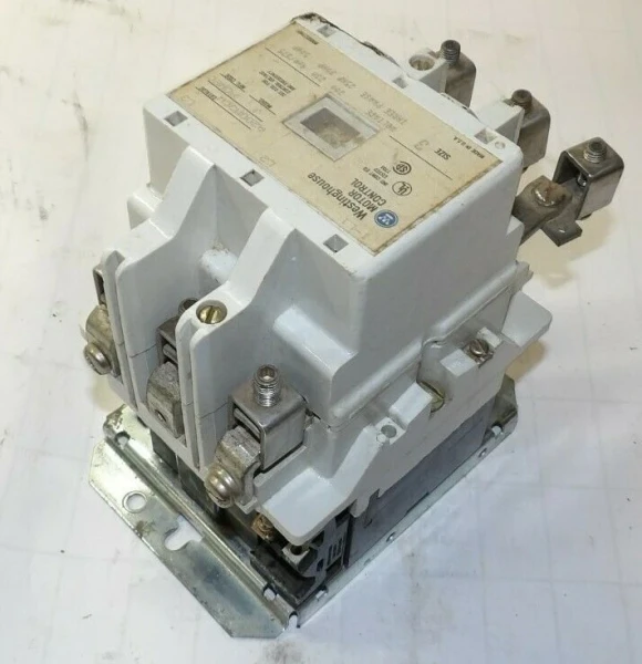 WESTINGHOUSE SIZE 3 CONTACTOR 90 AMP 600 V 3Ø 50 HP 240 VAC COIL A200M3CW