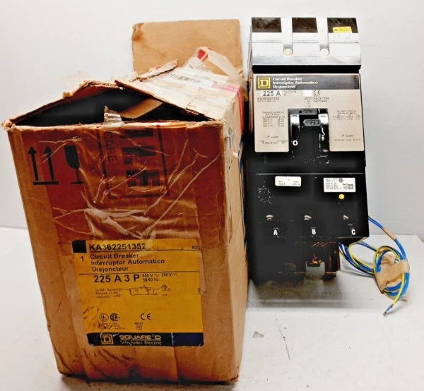 New Square D 225 Amp I-Line Circuit Breaker W/ Aux Switch 3P 600 VAC KA362251352