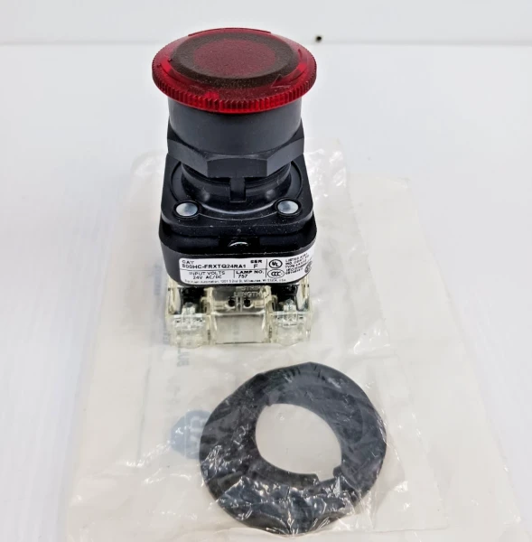 New Allen Bradley 800HC-FRXTQ24RA1 Illuminated Push-Pull Maintained E-Stop