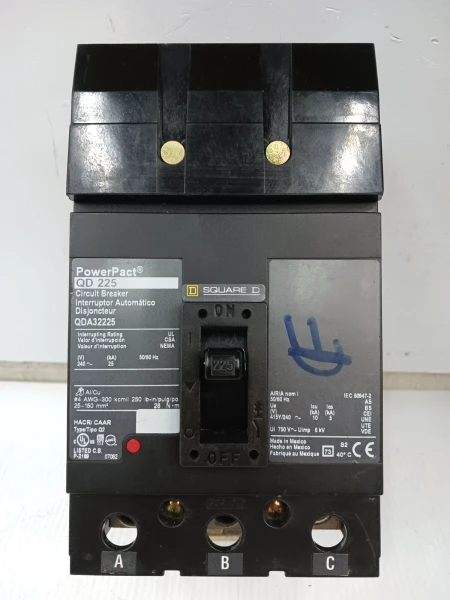 Square D PowerPact 225 Amp I-Line Circuit Breaker 3 Pole 240 VAC QDA32225