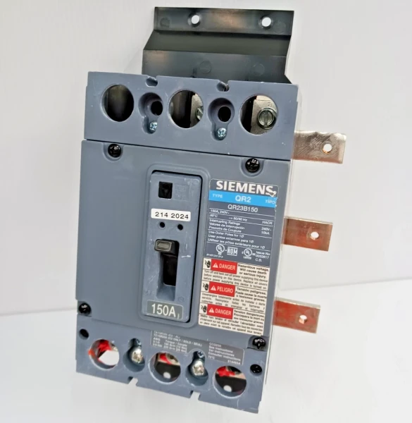 Siemens 150 Amp Circuit Breaker QR23B150 With Main Breaker Mounting Kit