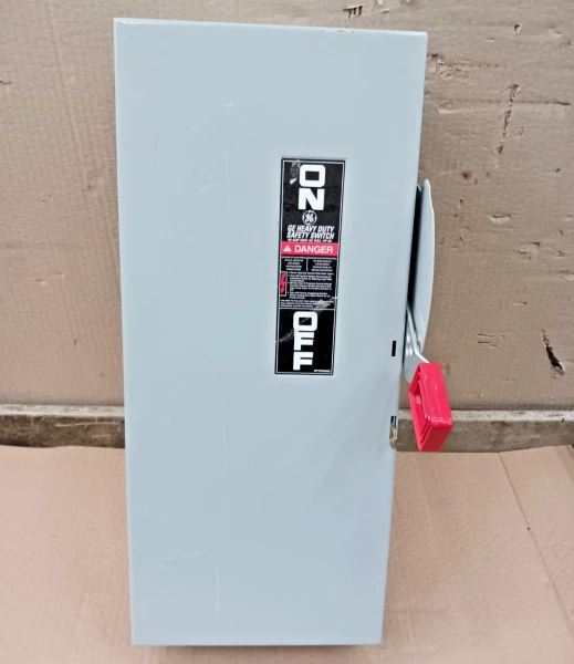 GE 60 Amp Fusible Safety Switch TH3362 3 Pole 480 / 600 Vac 250 Vdc #36