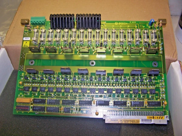 New Bosch Circuit Board D-64711 / 1070075333-102