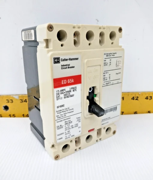 Cutler-Hammer 175 Amp Circuit Breaker 240 VAC / 125 VDC 3 Pole ED3175