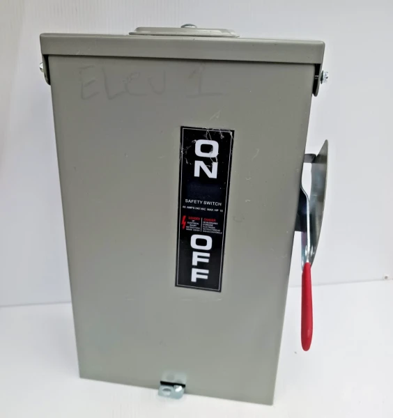 60 Amp Fusible Safety Disconnect Switch Gak3-60 3 Pole 240 Vac 3R Outdoor