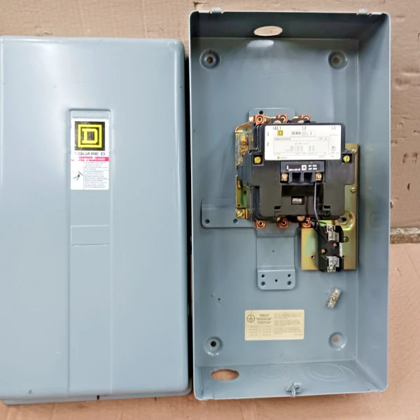 Square D Size 3 Enclosed Motor Contactor 8502SEG2FF4T 120 V Contacts 99% Good