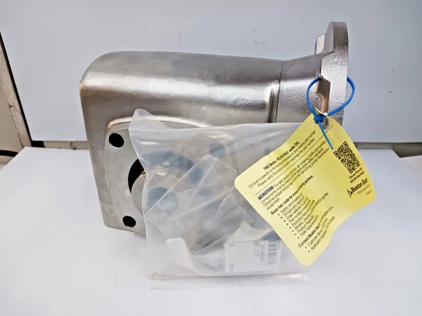 NEW BOSTON GEAR 60:1 STAINLESS WORM GEAR SPEED REDUCER SSHF726-60KT-B5-HS1-P19