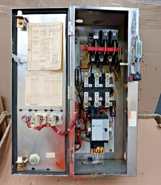 Allen Bradley 40HP Fusible Combination Starter Aluminum Enclosure 60A Disconnect