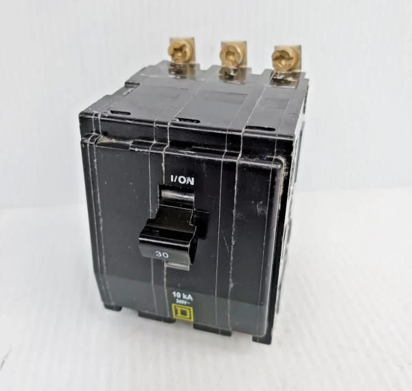 New Square D 30 Amp Bolt-on Circuit Breaker QOB330 3 Pole 240 Vac