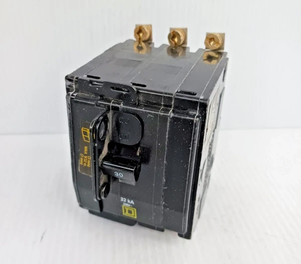 New Square D 30 Amp Bolt-on Circuit Breaker QOB330VH 3 Pole 240 Vac 22kA