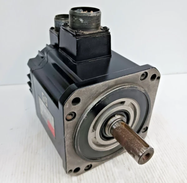 Sanyo Denki 1.5 KW Servo Motor 2000 Rpm P6 P60B13150HXS00M ( No Key )