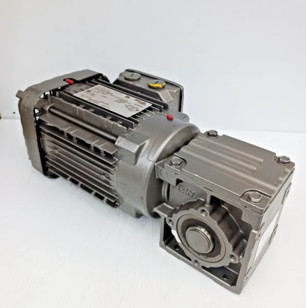 New Sew Eurodrive .50 Hp Ac Gear Motor 1730 / 63 Rpm 230/460 Vac WA20 DRN71M4/DH