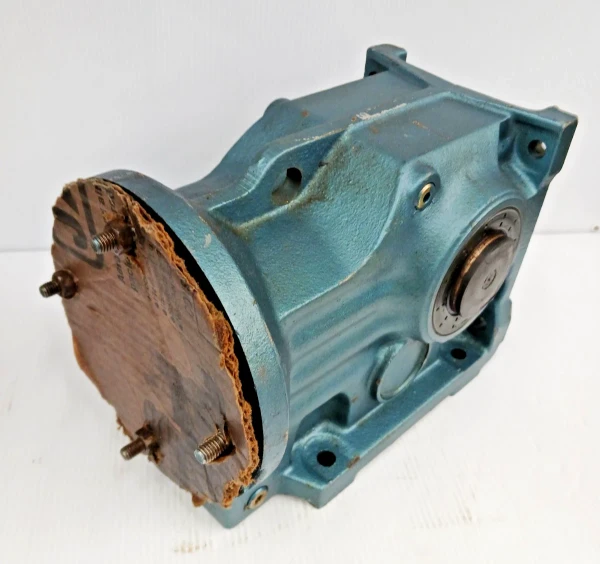New Sew Eurodrive 63.30:1 Bevel Helical Gear Reducer KA47BDT90S4BM62HR