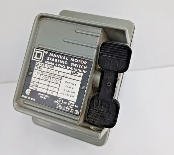 Square D 2510 KW-2H Manual Motor Starting Switch 10 HP at 460 Vac