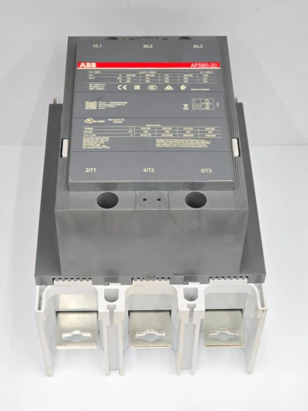 New ABB 800 Amp Contactor 600 VAC 600 HP 100/250 VDC Coil AF580-30
