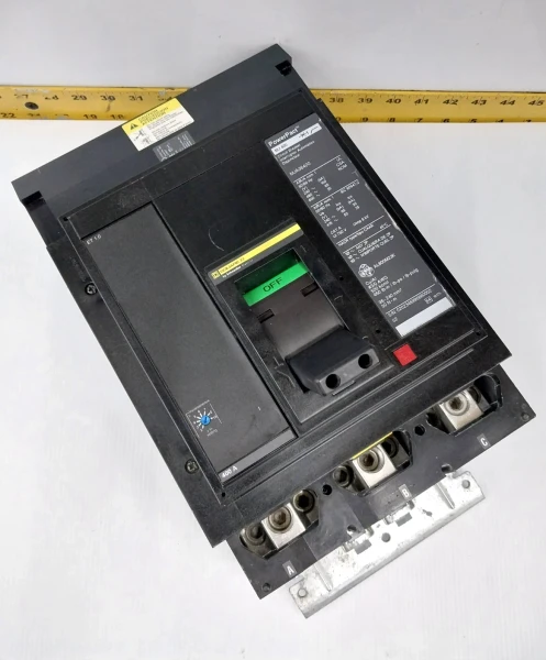 New Square D PowerPact 400 Amp I-Line Circuit Breaker 600 VAC 3 Pole MJA36400