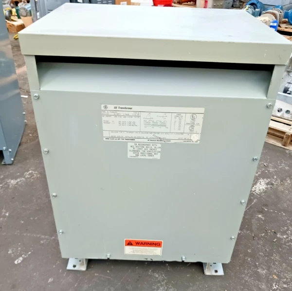 GE 30 Kva 3 Phase Transformer 480 ▲ HV 208 120 LV Wye 9T23B3872