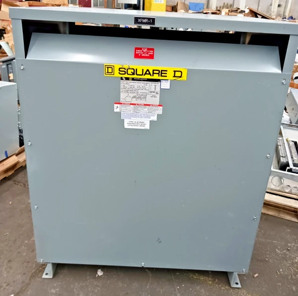 Square D 300 Kva Transformer 480 ▲ HV 208 Y / 120 LV Wye EE300T3H 300T3H