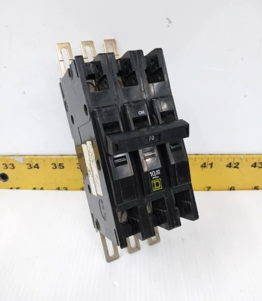 Square D 70 Amp Circuit Breaker 240 VAC 3 Pole QOU370