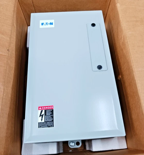 New Eaton 30 Amp 8 Pole Electrically Held Lighting Contactor ECC03C1A8A
