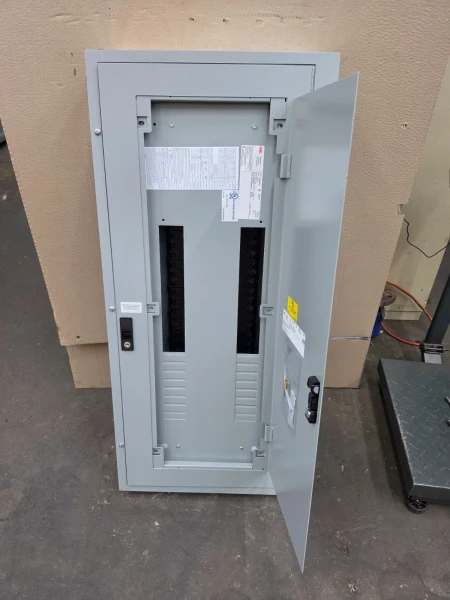 New ABB 225 Amp Main Lug MLO Panelboard 480/277 VAC 3Ø/4W 42C ASF3422MTX