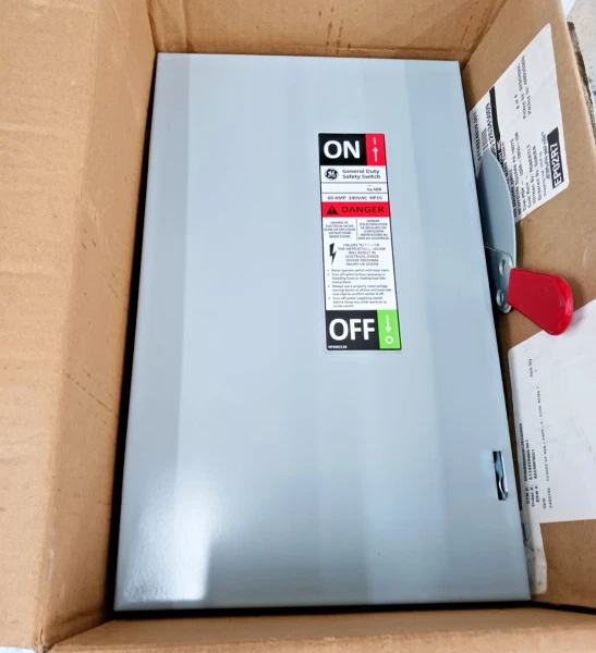 New GE 60 Amp Fusible 2 Pole Safety Switch 240 Vac 250 Vdc TG3222