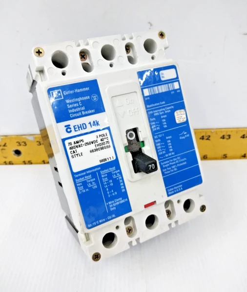 Cutler-Hammer 70 Amp Circuit Breaker 480 VAC / 250 VDC 3 Pole EHD3070