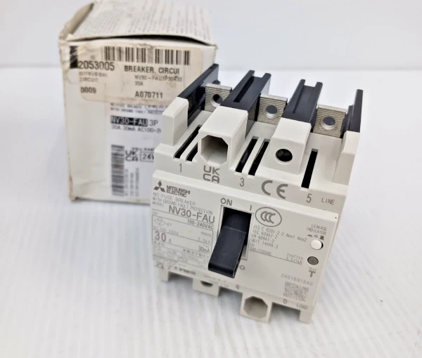 New Mitsubishi 30 Amp Circuit Breaker NV30-FAU-30 3 Pole 100-240 Vac
