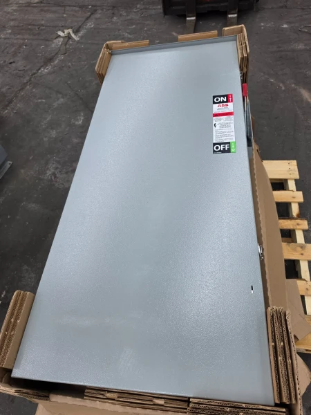 New ABB 600 Amp Fusible Safety Disconnect Switch 600 VAC 3 Pole 3R THF3366AR