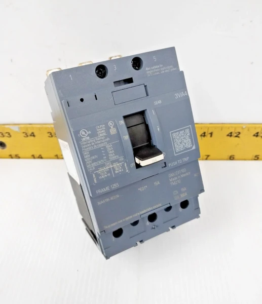 New Siemens 15 Amp Circuit Breaker 600Y/347 VAC 3 Pole 3VA4195-4ED34-0AA0