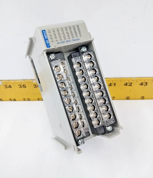 Allen-Bradley Compact I/O 32 PT Input Module 1769-IQ32 Series A