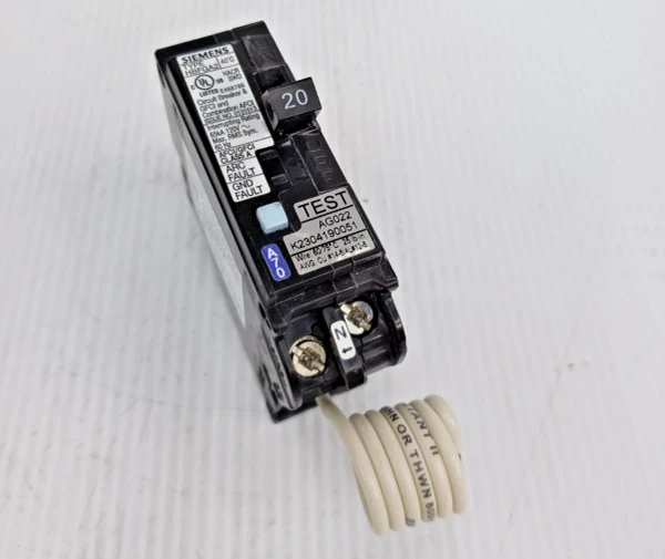 New Takeout Siemens B120DFHH 20 Amp 1 Pole Combination AFCI / GFCI Breaker 120v