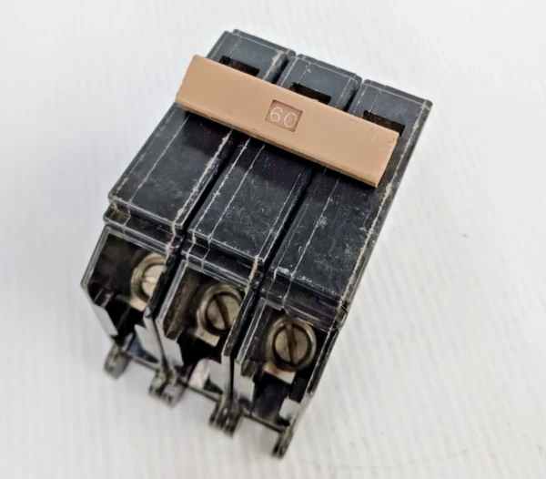 Cutler Hammer 60 Amp Push-in Circuit Breaker CH360 3 Pole 240 Vac 10kA