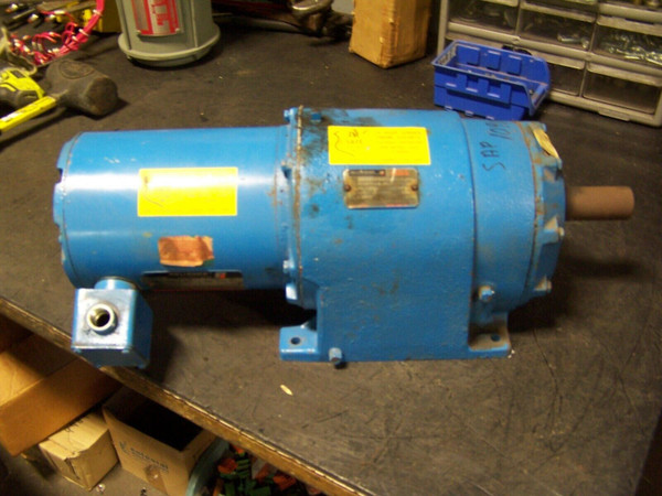 RELIANCE 1/2 HP ELECTRIC AC GEARMOTOR 57.7:1 RATIO 230/460 VAC 1725 RPM 3 PHASE