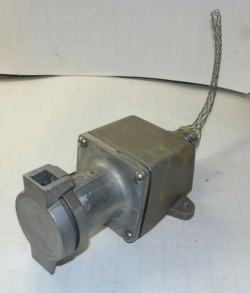 CROUSE-HINDS 60 A 2 WIRE 3 POLE RECEPTACLE 3R W/ CROUSE-HINDS ARE56 BACK BOX