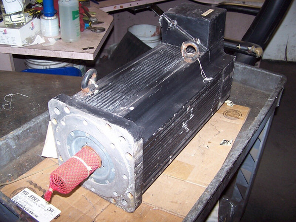 REBUILT VICKERS 11.2 KW 180V FASTACT SERVO MOTOR TYPE FAS-K3-720-020-00-02-00 