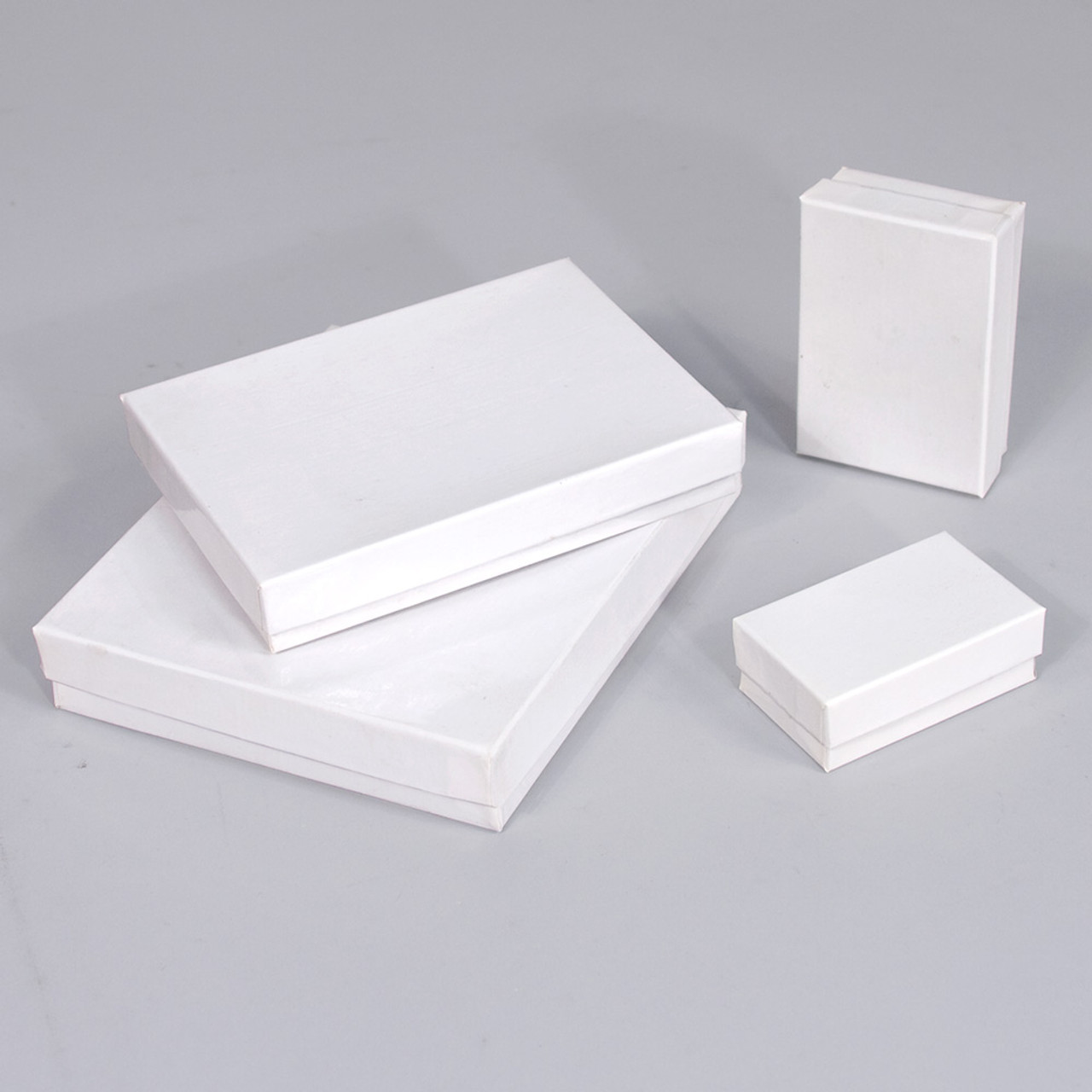 Tiffany & Co. Paper/Cardboard Jewelry Boxes & Organizers