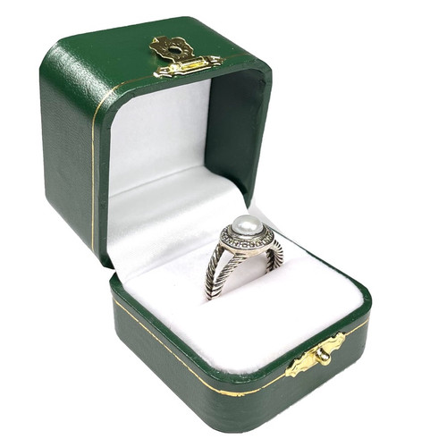 Antique Golden Latch Leatherette Ring Box, 2" x 2.12" x 1.75"H (JT3R-GN) Antique Golden Latch Leatherette Ring Box, 2" x 2.12" x 1.75"H (JT3R-GN)