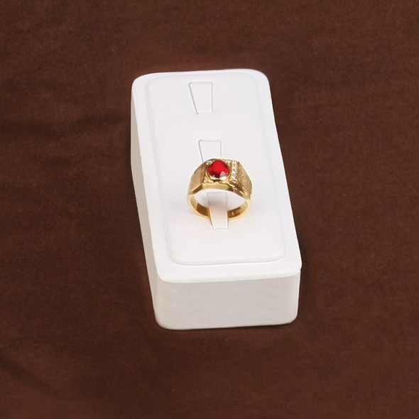 White Ring Display with 3 Clips, 2 1/8” x 4 3/4” x 1 3/4”