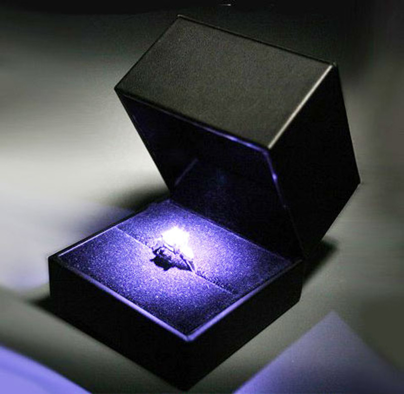 Lighted LED Ring Box Lighted LED Ring Box