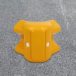 External Armco Barrier Corner 90° with Reflectors Yellow External Armco Barrier Corner 90° with Reflectors Yellow