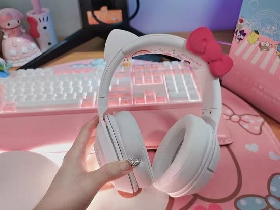 Razer x Sanrio Hello Kitty Kraken BT 